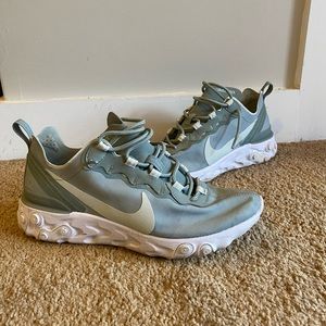 Nike React - sage green